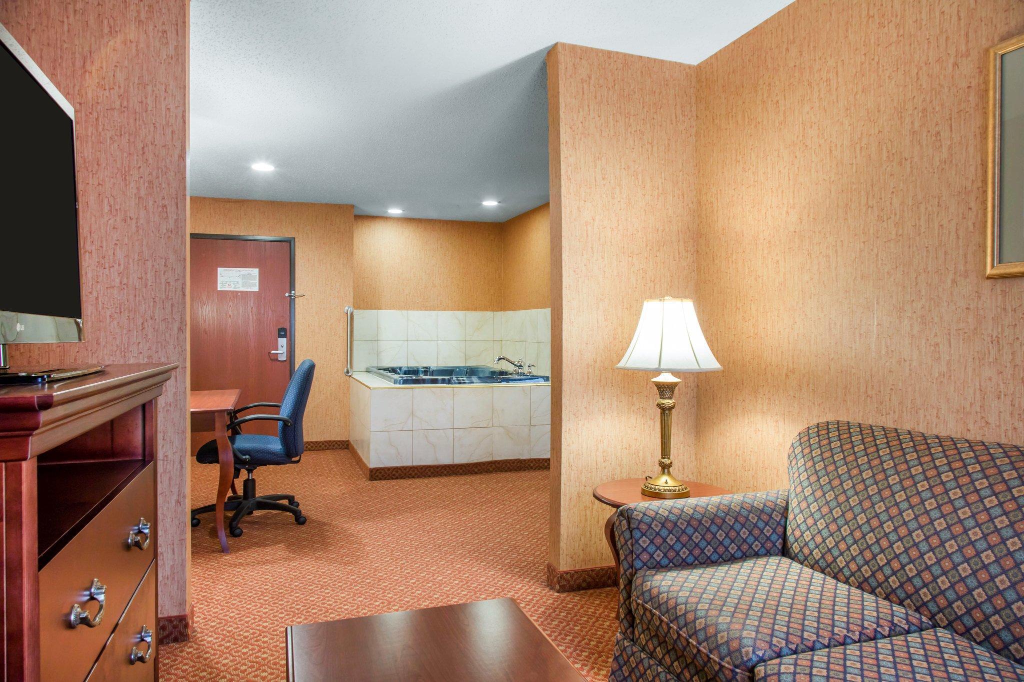Quality & Hotel Meriden